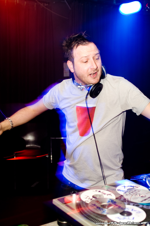 http://www.fs-location.de/party/review/pic.php?id=293592