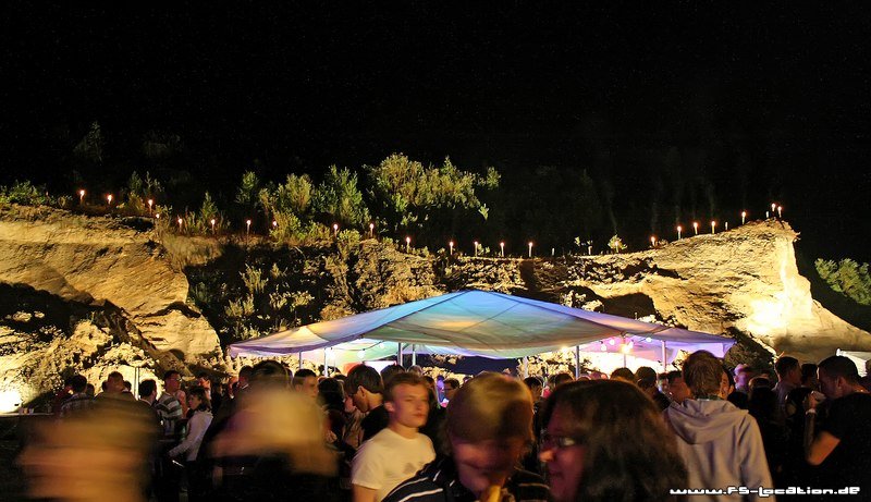 http://www.fs-location.de/party/review/pic.php?id=317226